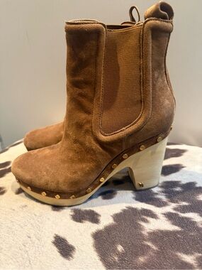 Veronica Beard Brown Suede Ankle Chelsea Booties
